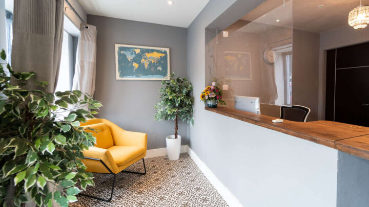 Base-Dingle-Reception-min